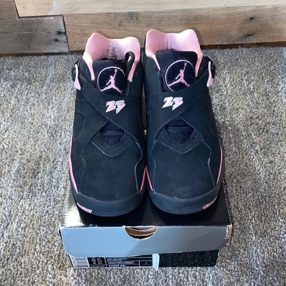 Girls Air Jordan 8 retro low. Size 5Y